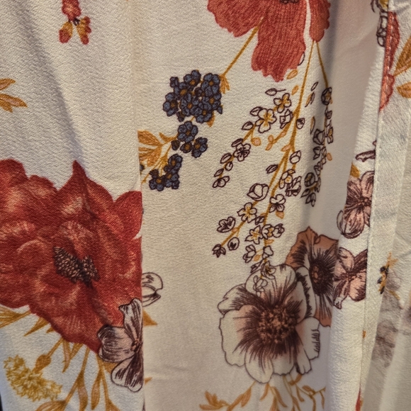 Knox Rose kimono red floral pattern misses size medium NWOT - Picture 3 of 7